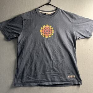 Red Canoe Made in Canada Fades Trendy T-Shirt XL